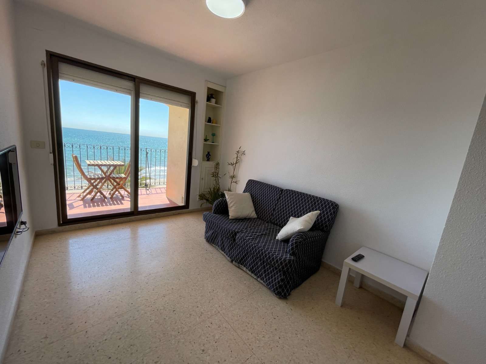Apartment to share in Port Saplaya