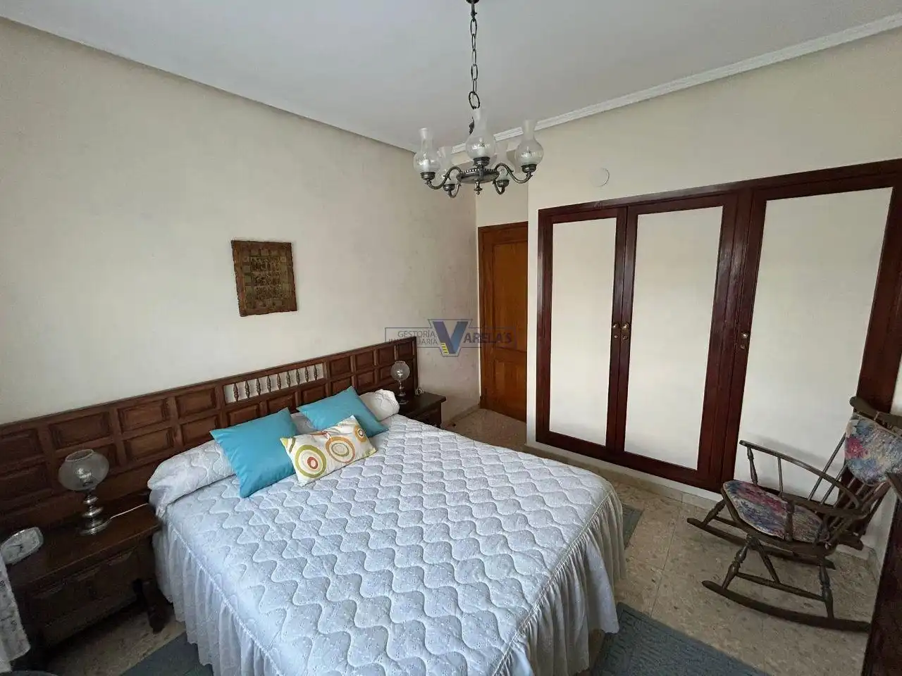Habitación de Casa o chalet en venta en Ourense Capital  con Calefacción, Jardín privado y Terraza