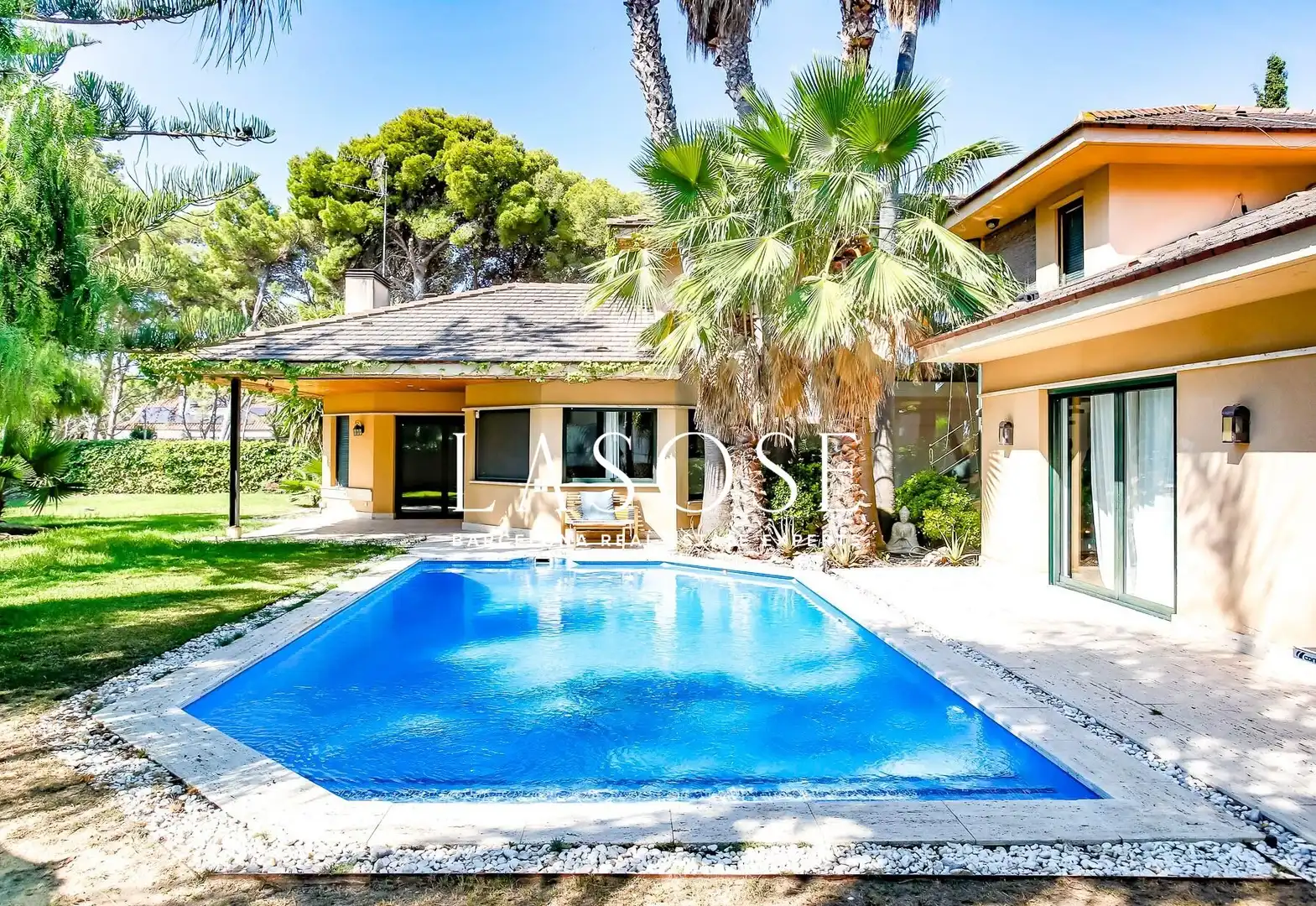 Chalet con terraza en venta en Paseo VILANOVA