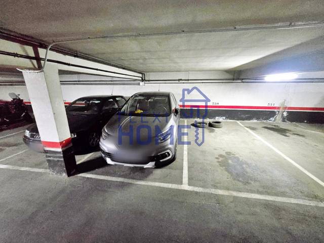 Garaje en Alquiler en PLAZA DEL OBRADOIRO en Parque Lisboa - La Paz