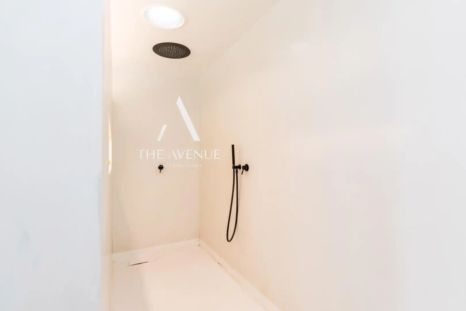 Baño de Casa o chalet en venta en Boadilla del Monte con Calefacción, Jardín privado y Terraza