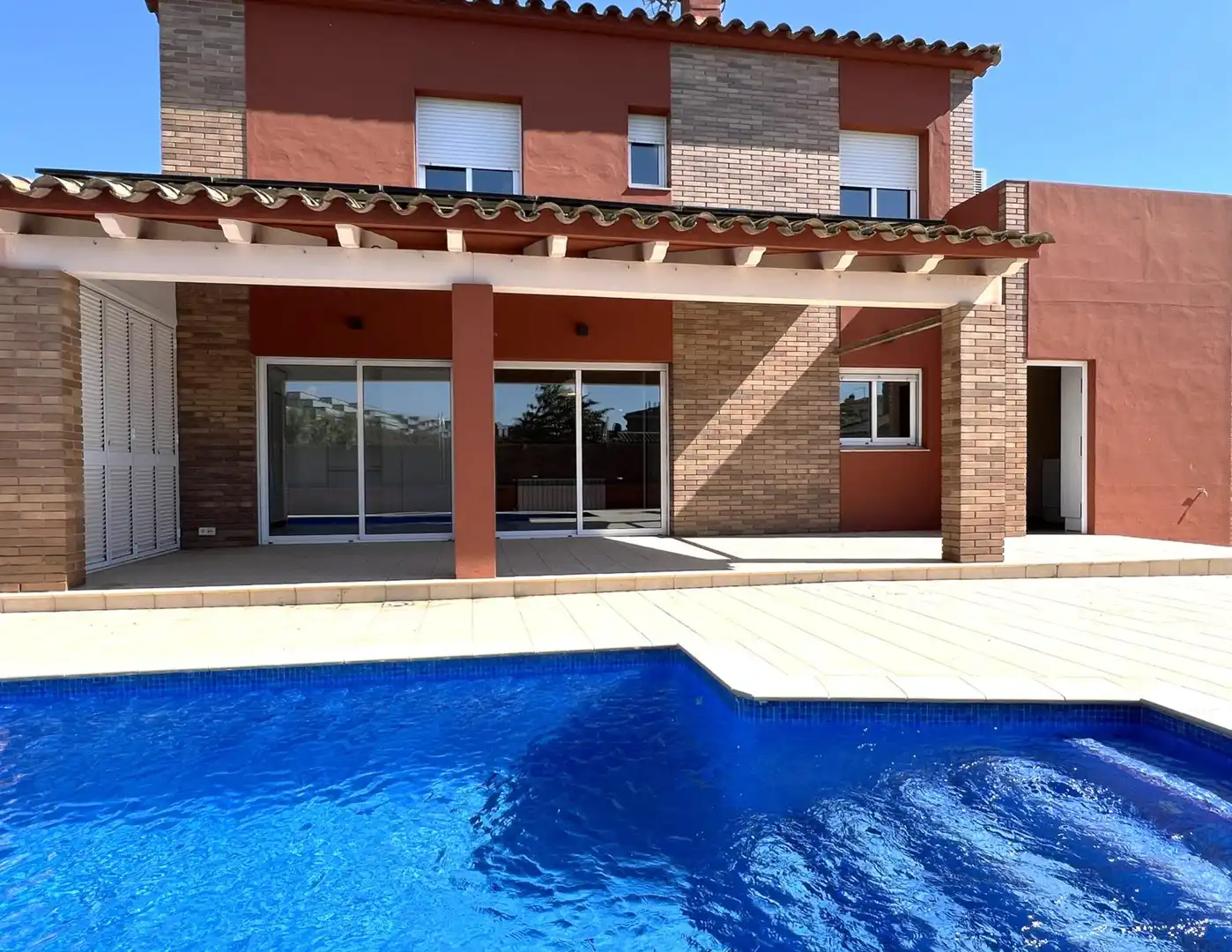 Swimming pool of Houses for sale in Sant Pere Pescador  with Air Conditioner, Heating and Private garden