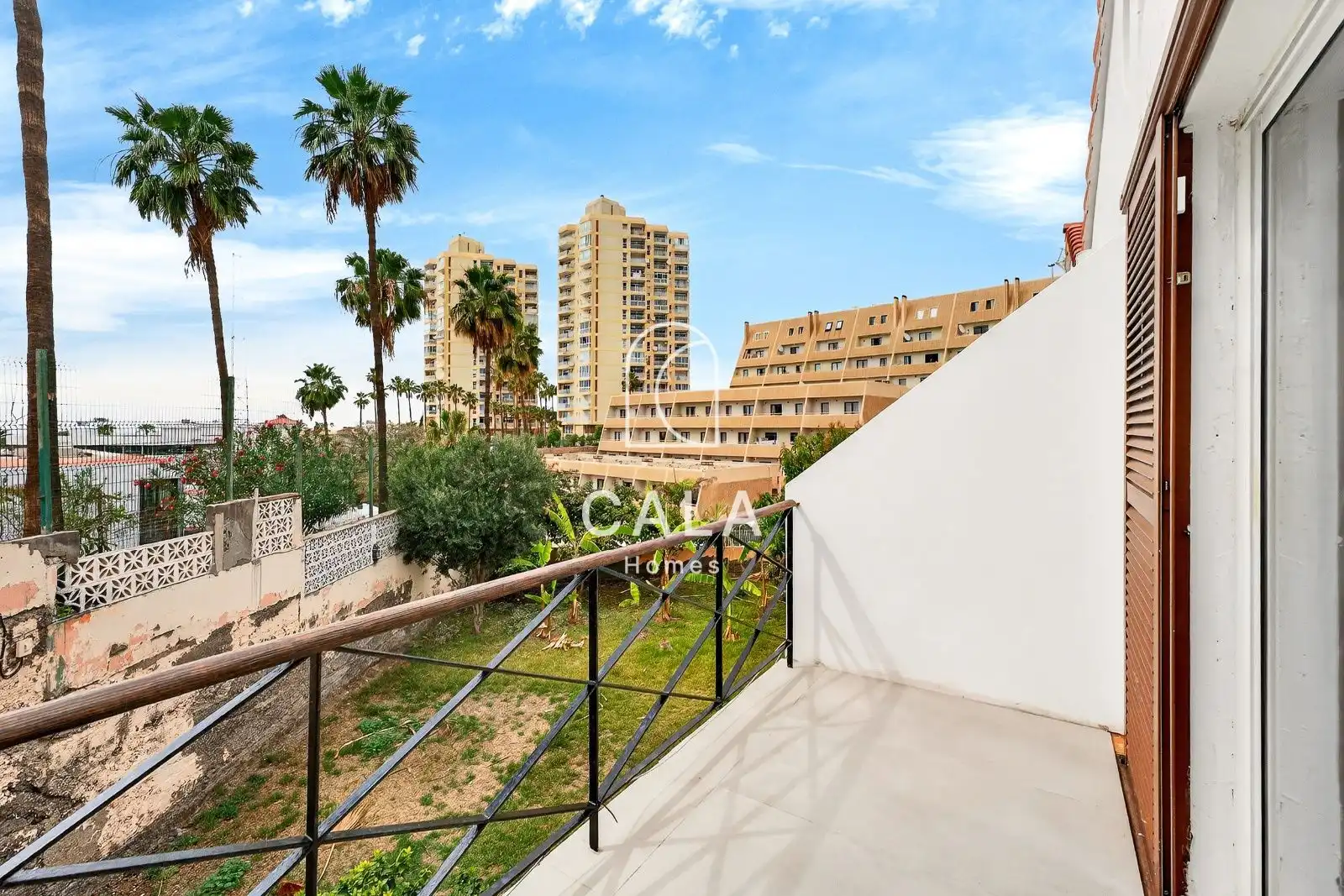 Adossat amb piscina en venda a Arquitecto Gómez Cuesta, imagen 9