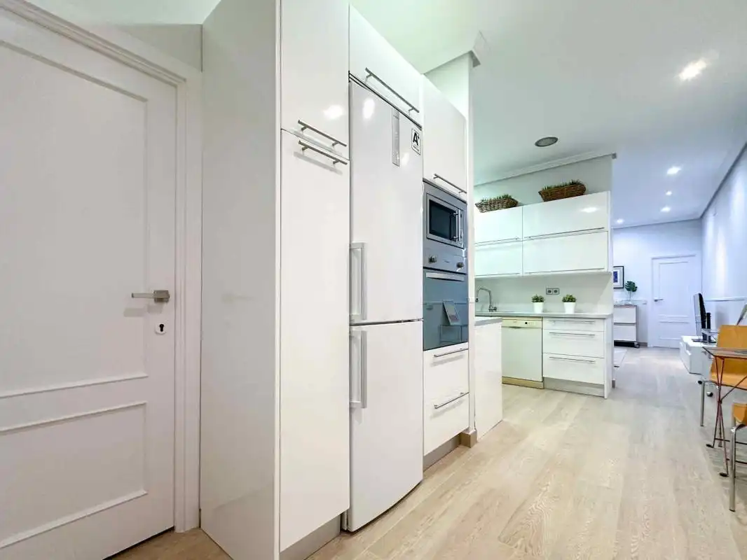 Cocina de Planta baja de alquiler en Madrid con Calefacción y Amueblado