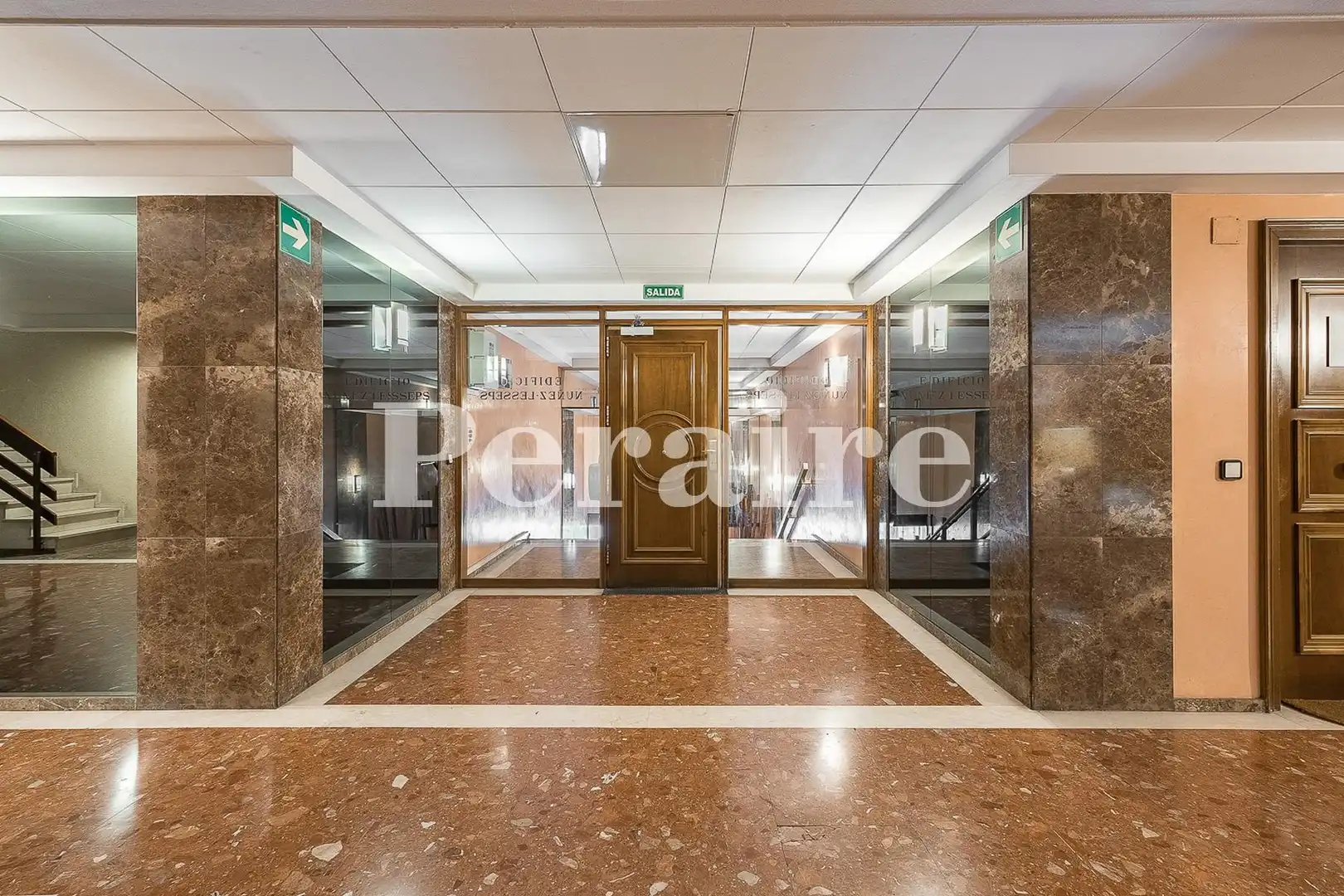 Flat for sale in Gràcia