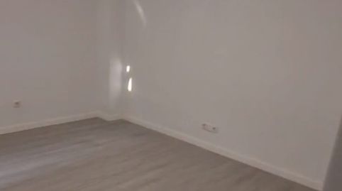 Photo 2 of Flat for sale in San Fermín, Madrid Capital