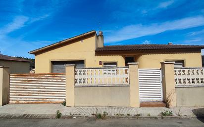 Vista exterior de Casa o xalet en venda en Castellet i la Gornal amb Jardí privat, Terrassa i Traster