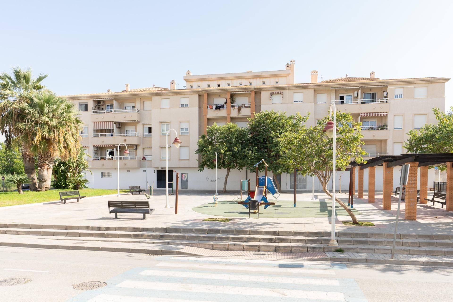 Vista exterior de Pis en venda en Motril