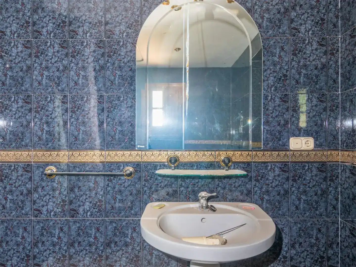 Baño de Piso en venta en Granada con Jardín privado y Piscina
