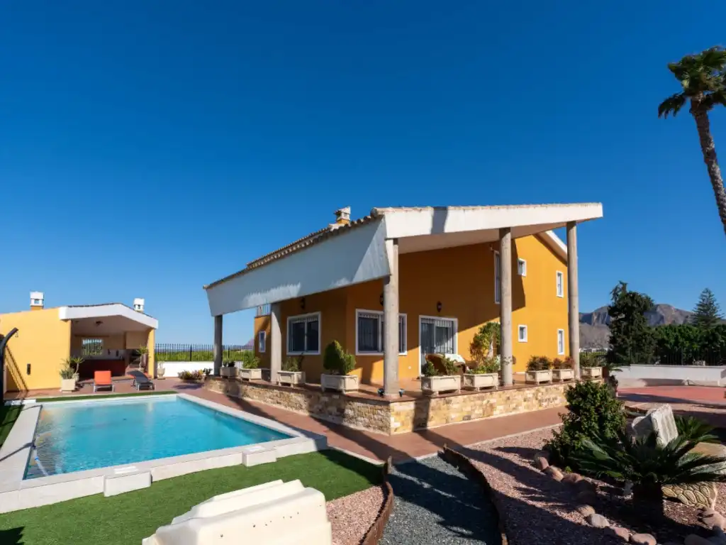Casa o xalet en venda a Calle Cmo Fabregat, Desamparados - Hurchillo - Torremendo