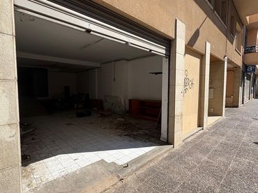 Local comercial en alquiler en JOSEP MALUQUER I SALVADOR