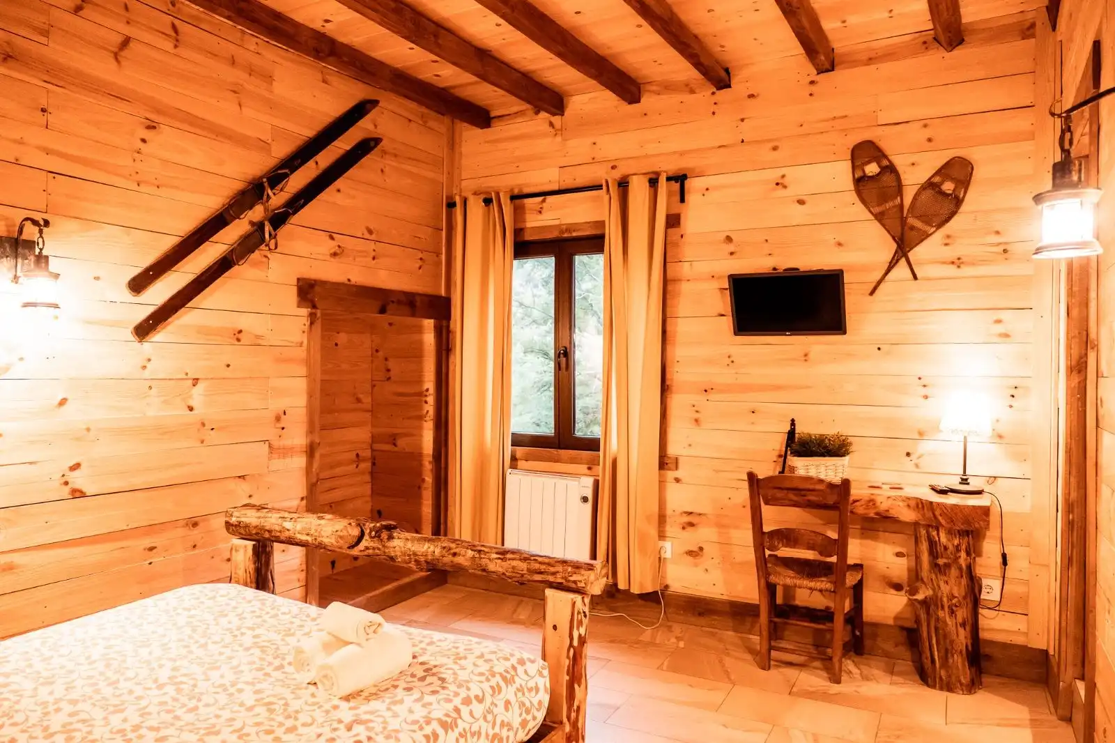 Bedroom of Buildings for sale in Cercedilla