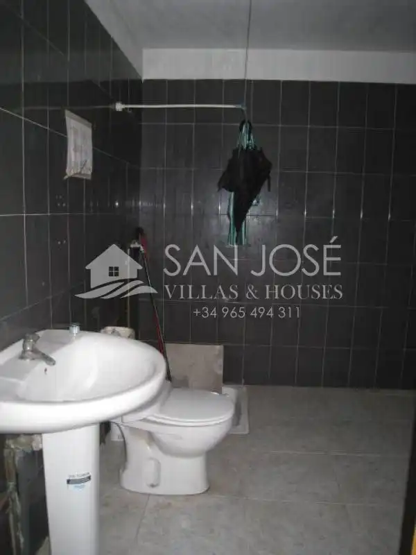Baño de Nave industrial en venta en Aspe