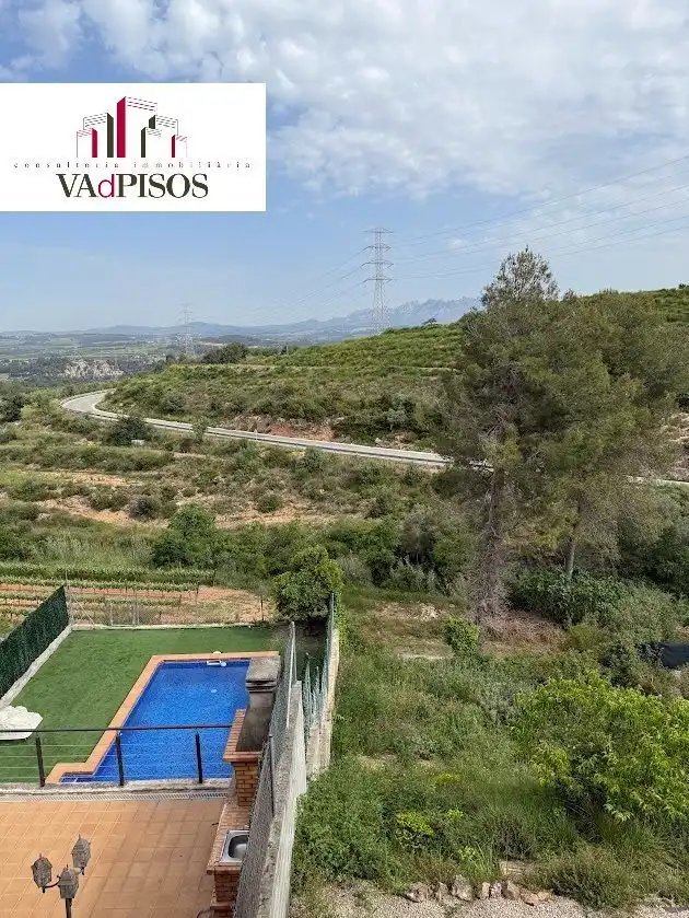 Casa o xalet en venda en Gelida amb Jardí privat i Terrassa