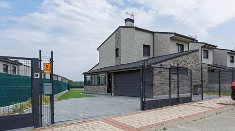 Foto 2 de Casa o chalet en venta en Tudela de Duero, Valladolid