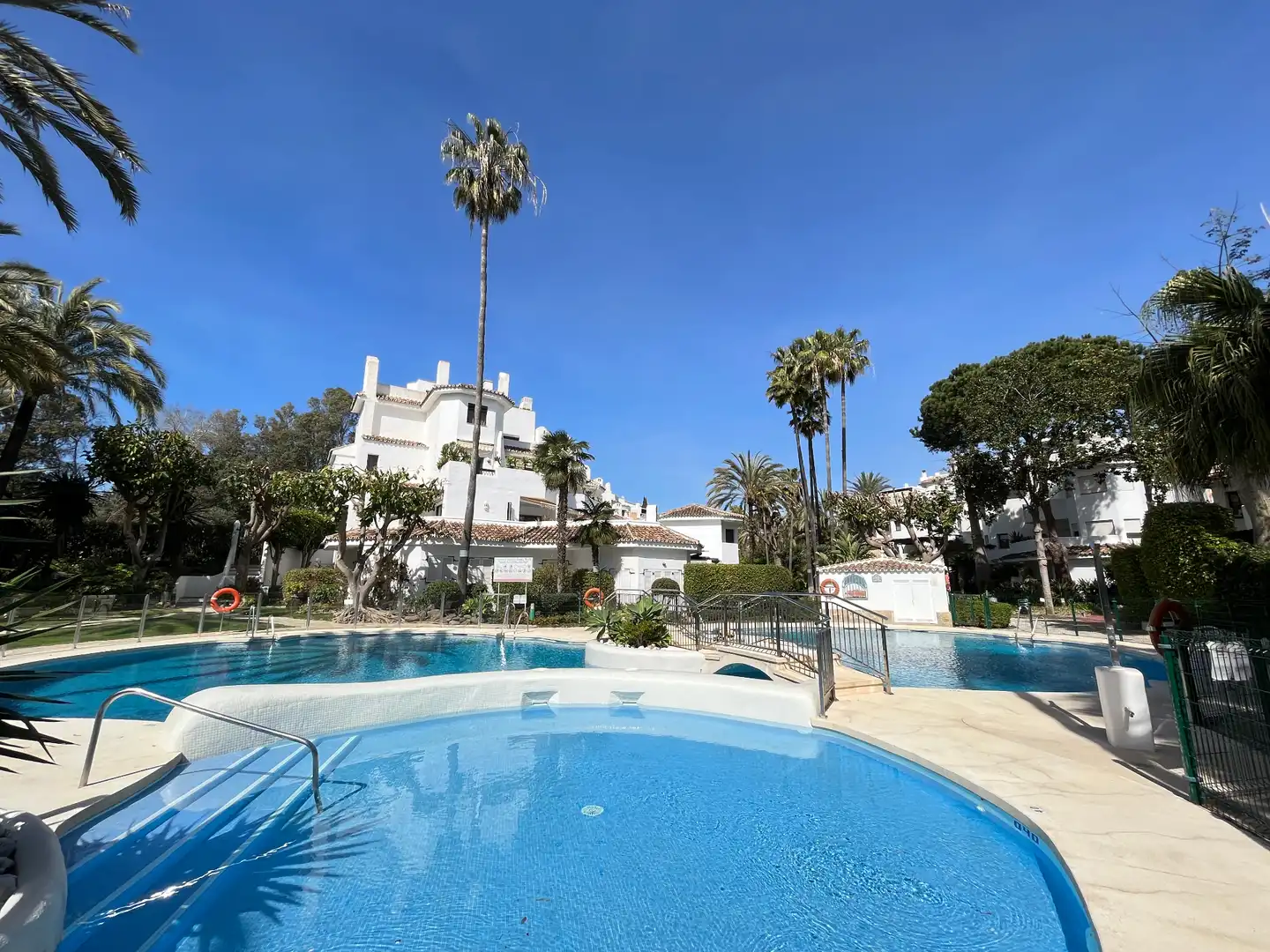 Exterior view of Flat for rent in Marbella  with Air Conditioner, Heating and Furnished