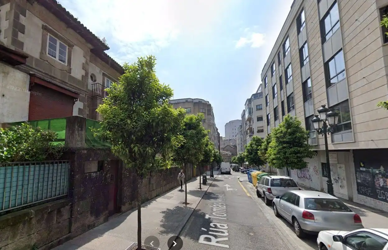 Edificio en venta en Tomas Alonso, Plaza Industria
