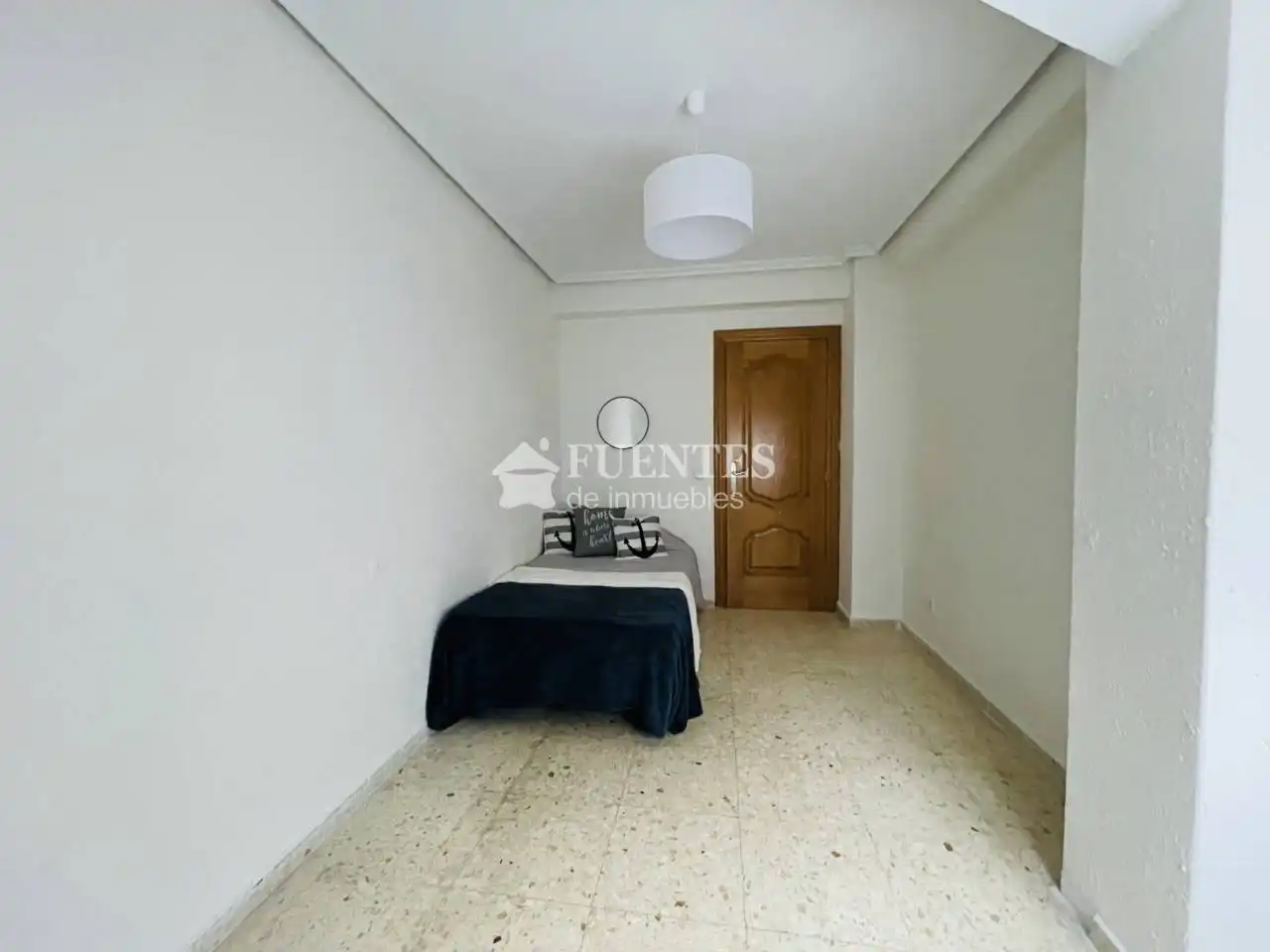 Habitación de Piso en venta en Alicante / Alacant con Aire acondicionado y Terraza