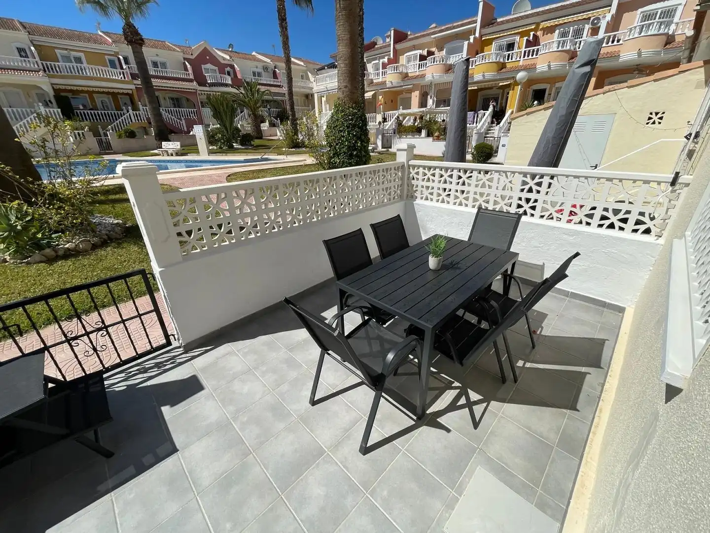 Terrassa de Casa adosada en venda en Rojales amb Aire condicionat, Terrassa i Piscina