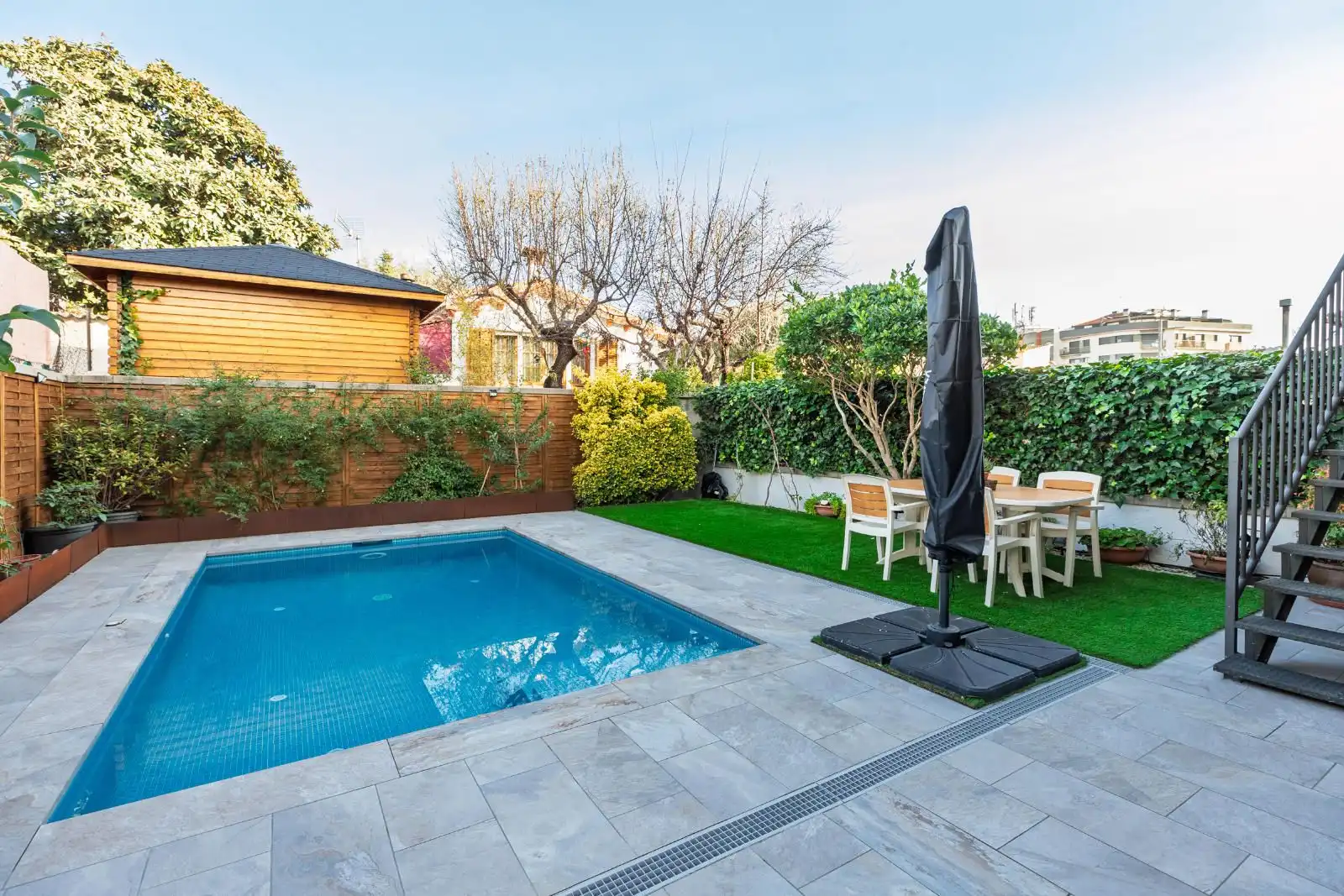 Piscina de Casa adosada en venta en Parets del Vallès con Aire acondicionado, Calefacción y Trastero