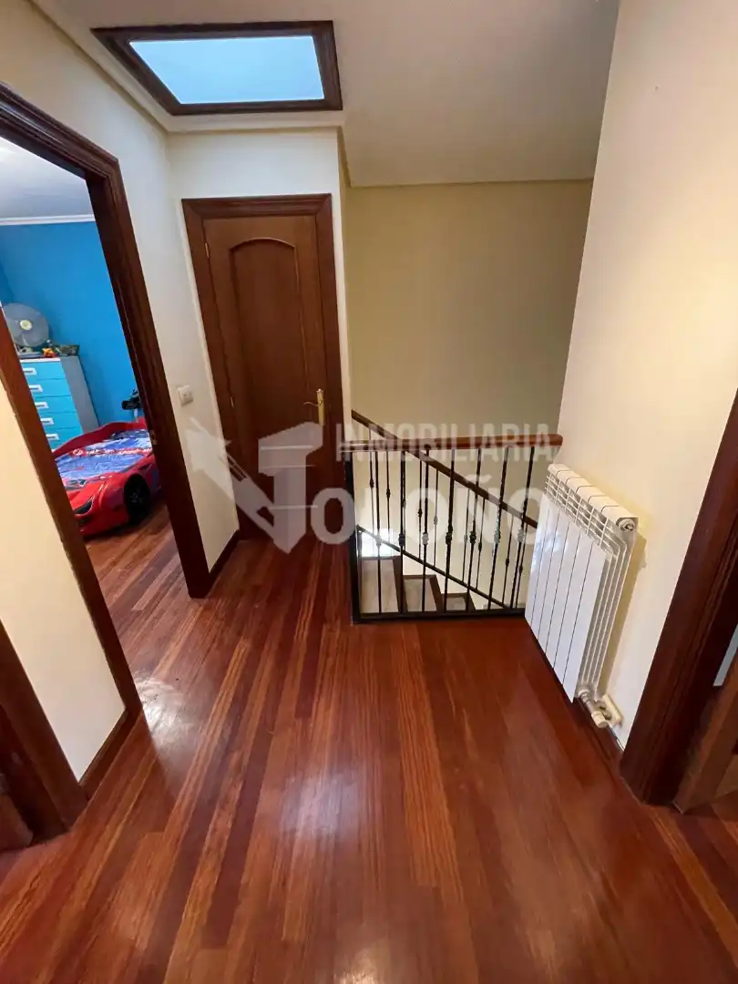 Casa adosada en venta en Casalarreina con Calefacción, Jardín privado y Parquet