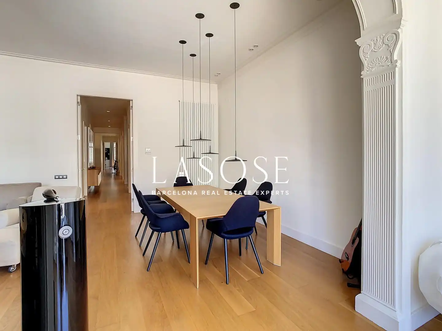Menjador de Apartament de lloguer en Barcelona amb Aire condicionat, Parquet i Balcó