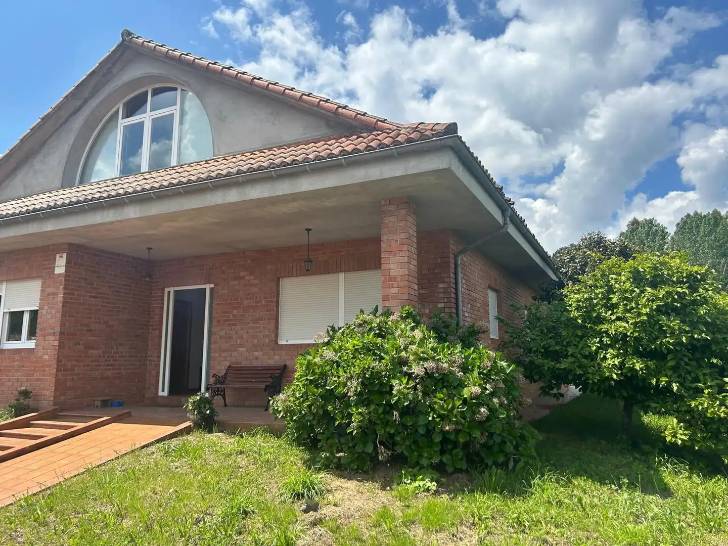 Vista exterior de Casa o chalet en venta en Teo con Calefacción, Jardín privado y Terraza