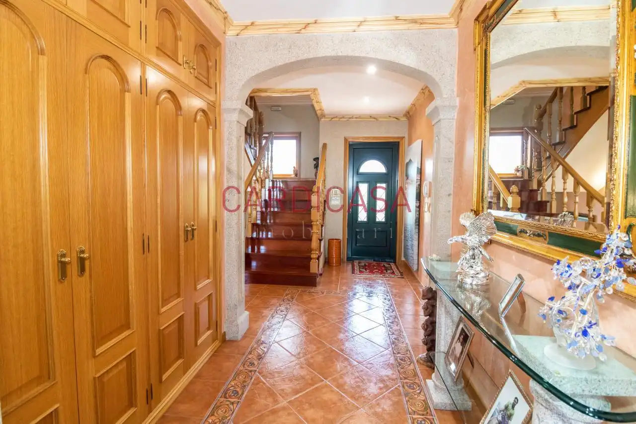 Casa o chalet en venta en Vigo  con Calefacción, Jardín privado y Parquet