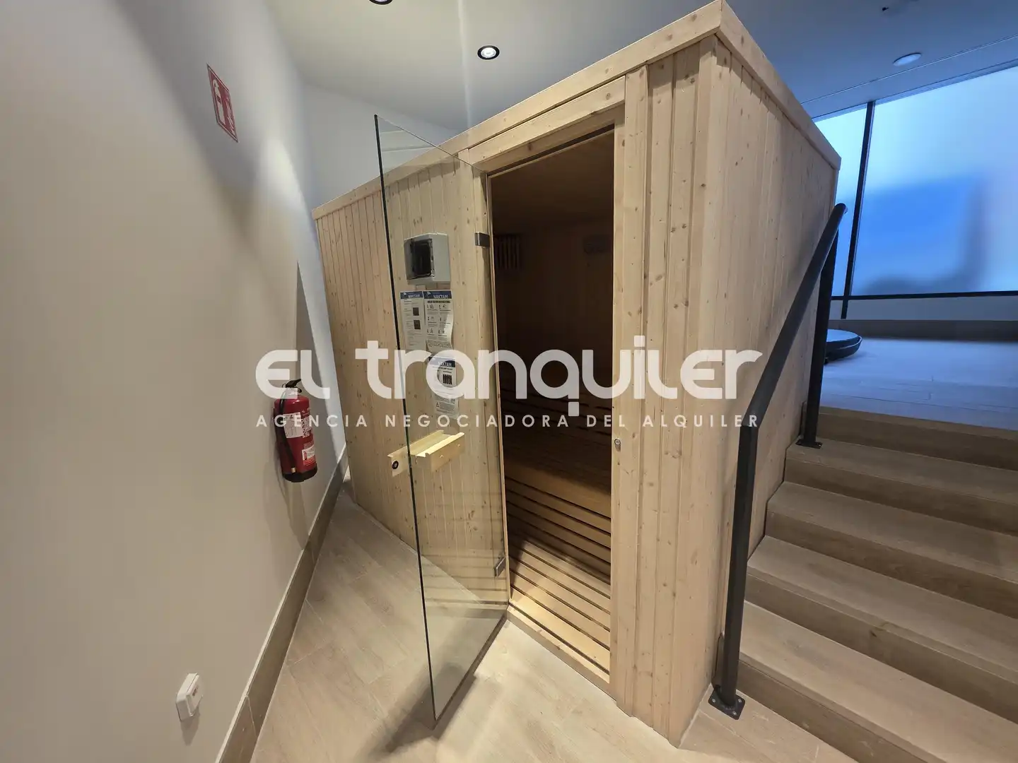 Flat for rent in Madrid  with Air Conditioner, Terrace and Storage room