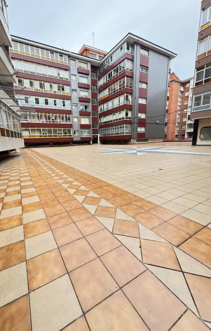 Appartamento con terrazza in vendita a Calle Juan de Austria 19, imagen 2
