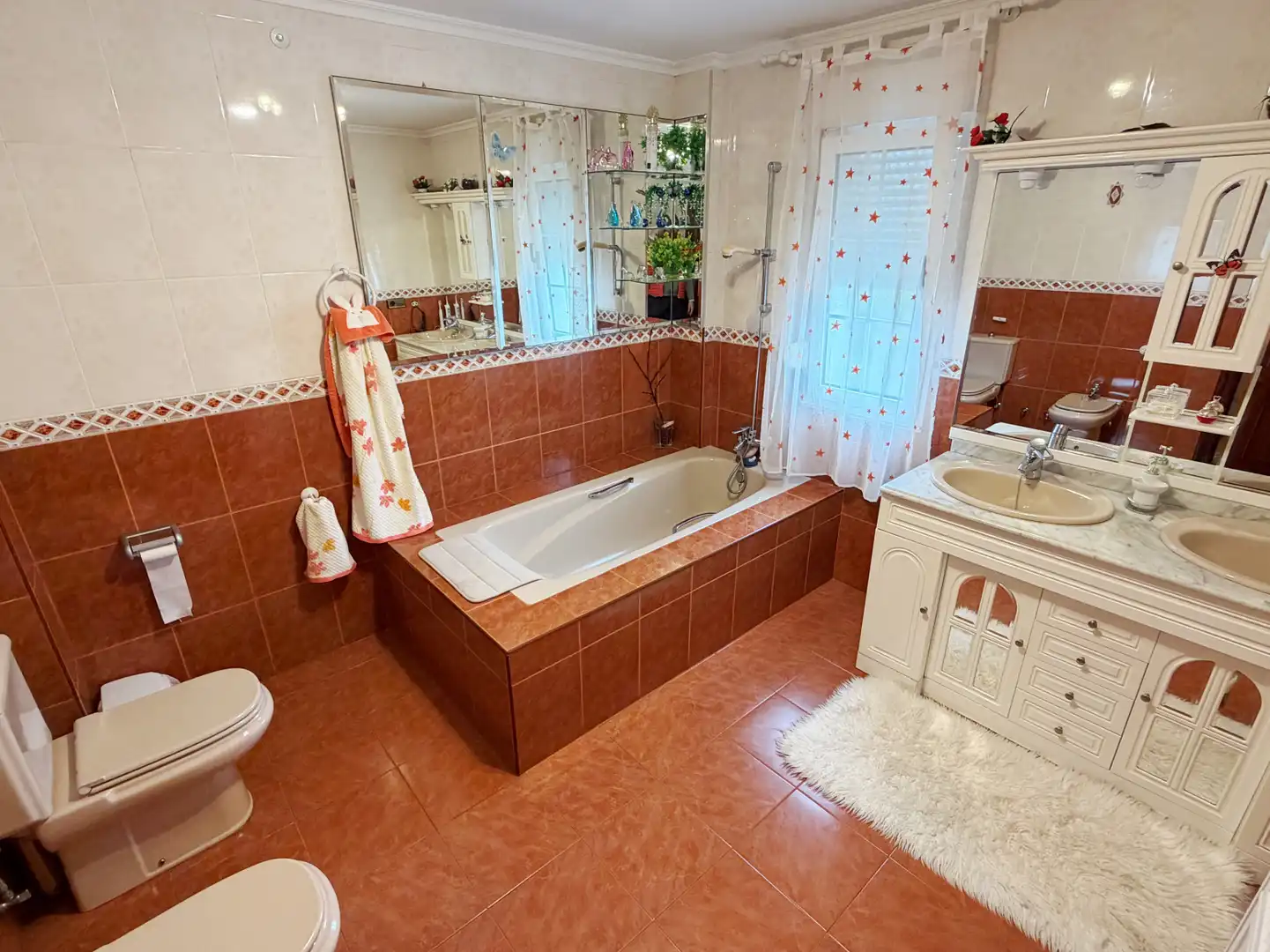 Baño de Casa o chalet en venta en Avilés con Calefacción y Terraza