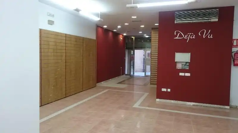 Gewerbefläche zur Miete in Miralvalle - Av. Virgen del Puerto - La Data, imagen 6