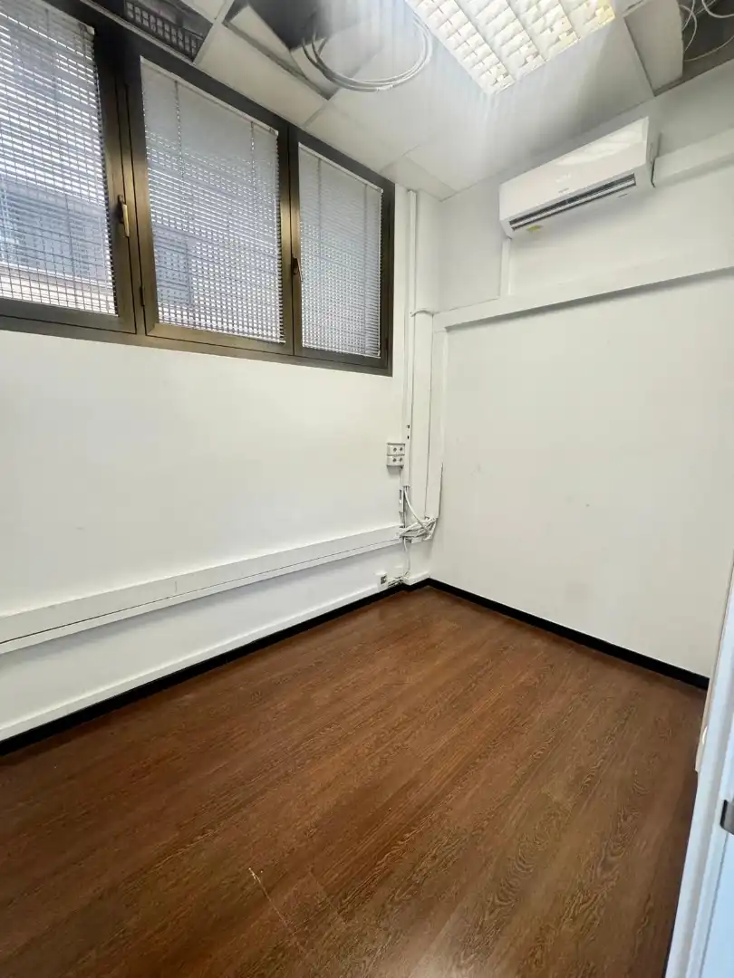 Local comercial de lloguer a Plaça de Granados 3, imagen 17