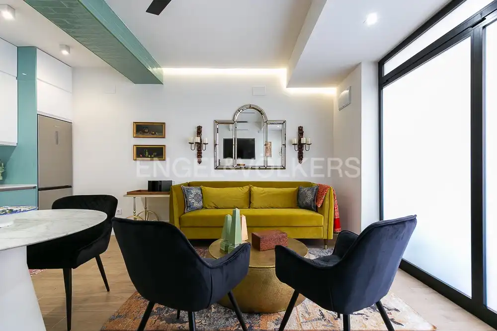 Living room of Flat for rent in Valencia  with Air Conditioner, Heating and Furnished