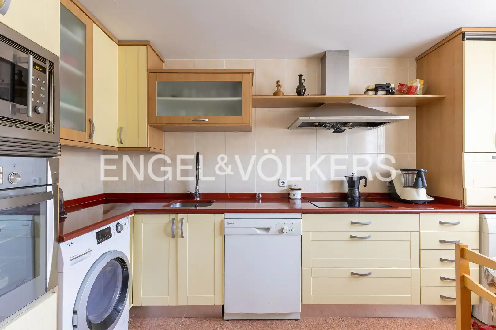 Kitchen of Houses for sale in San Lorenzo de El Escorial  with Heating and Private garden