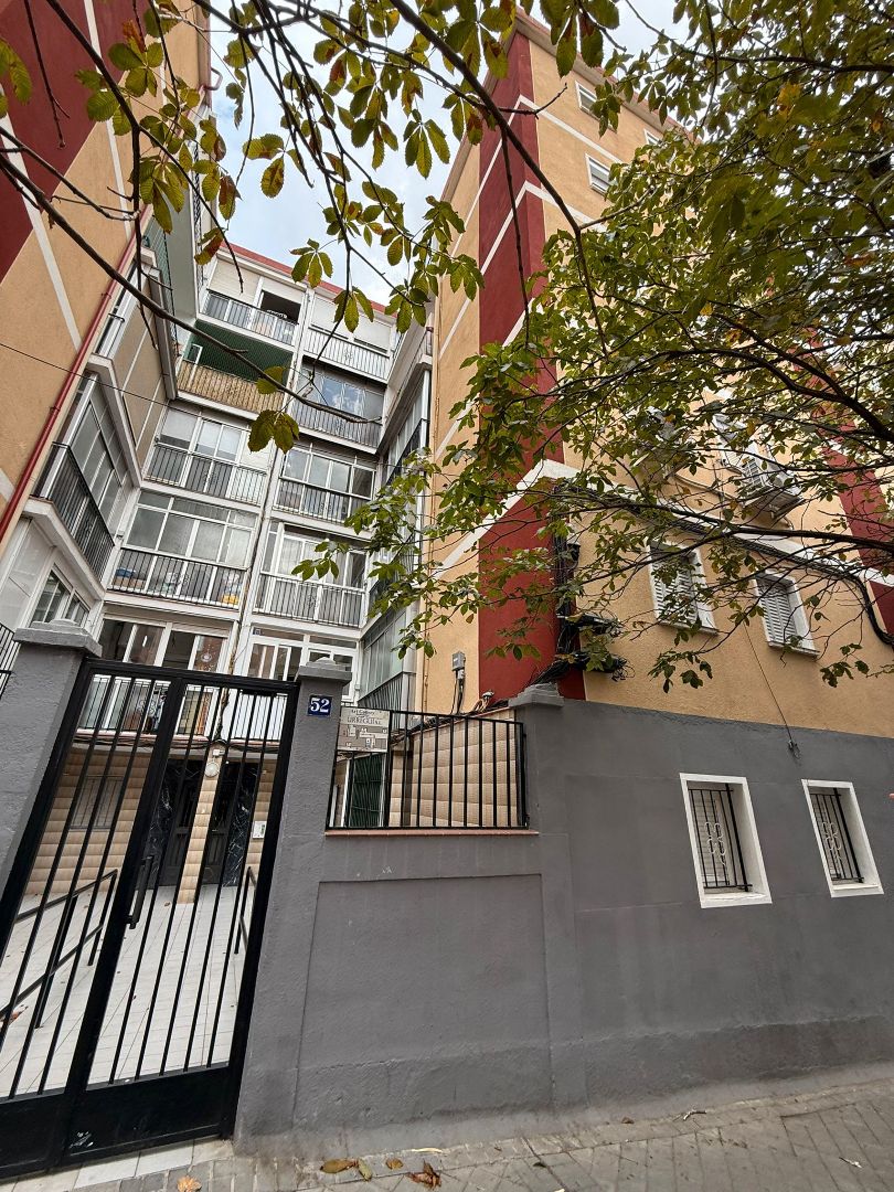 Exterior view of Flat for sale in  Madrid Capital  with Heating and Terrace
