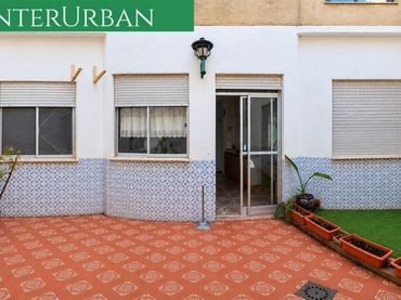 Casa con balcone in vendita a Benissanó