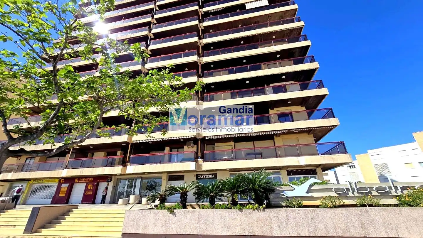 Apartament de lloguer en Gandia amb Aire condicionat, Terrassa i Moblat