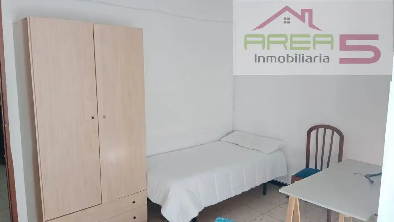 Schlafzimmer von Wohnung zur Miete in Mérida mit Möbliert, Ofen und Waschmaschine