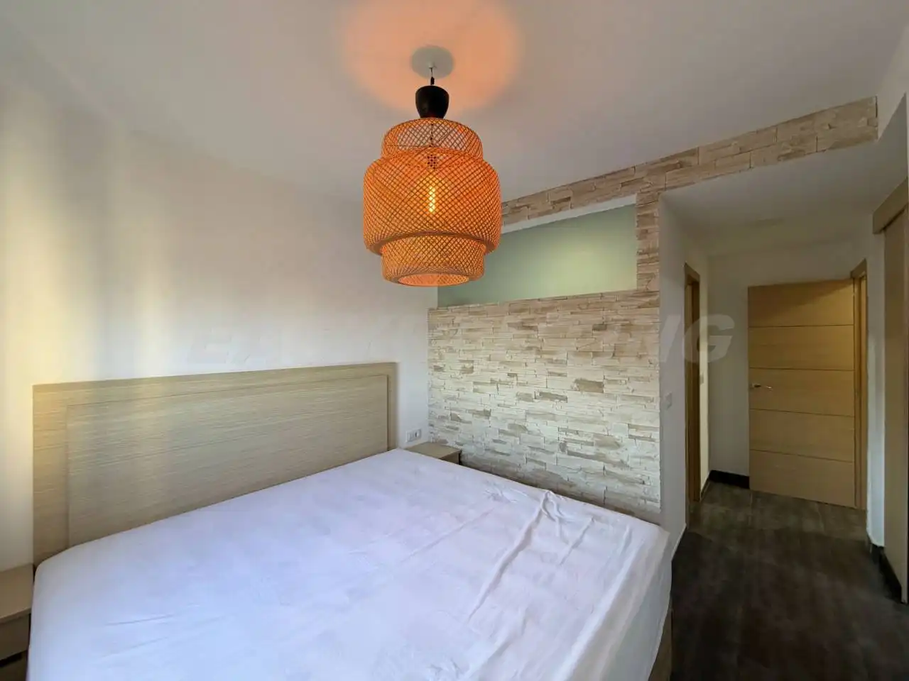 Habitación de Piso en venta en La Línea de la Concepción con Terraza, Amueblado y Alarma