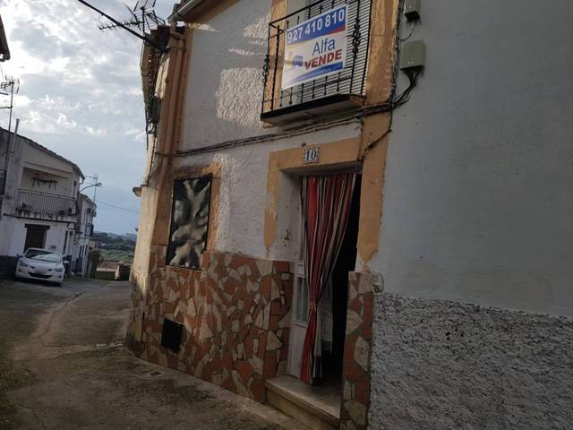 Casa-chalet en Venta en Mirabel