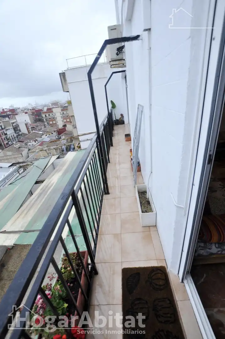 Terraza de Piso en venta en Valencia con Aire acondicionado, Amueblado y Balcón