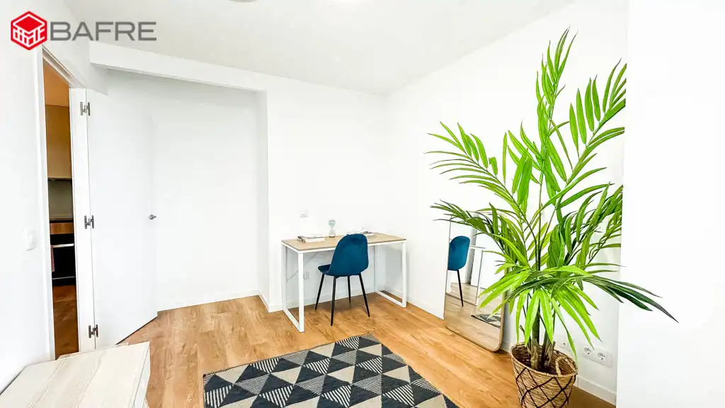 Wohnung zur Miete in Av. del Puente Cultural, Dehesa Vieja - Puente Cultural
