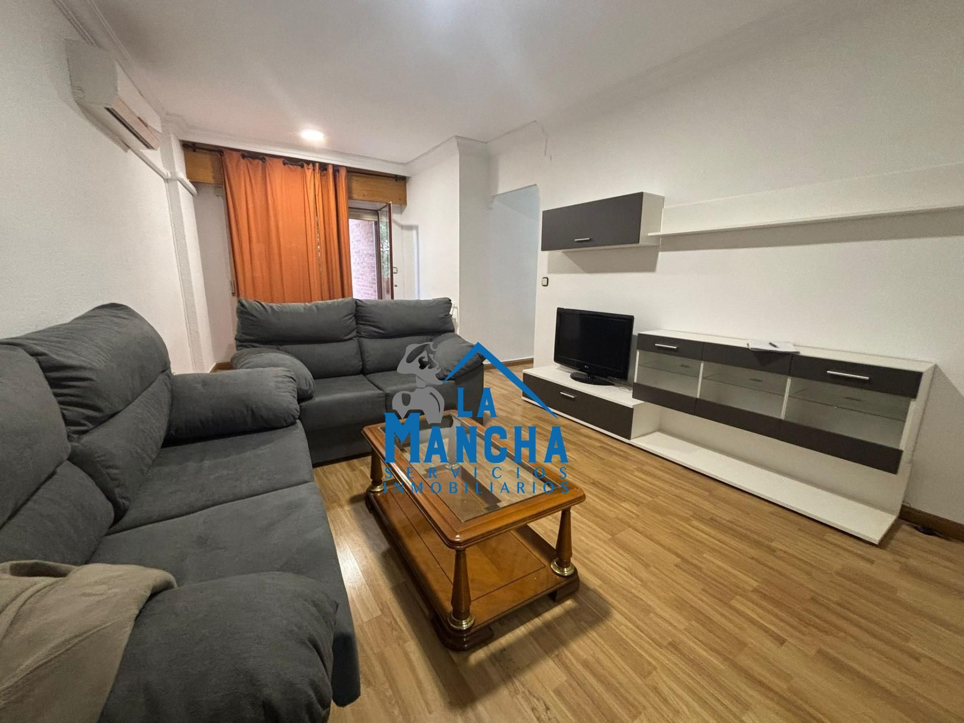 Vista exterior de Piso en venta en  Albacete Capital con Aire acondicionado, Calefacción y Terraza