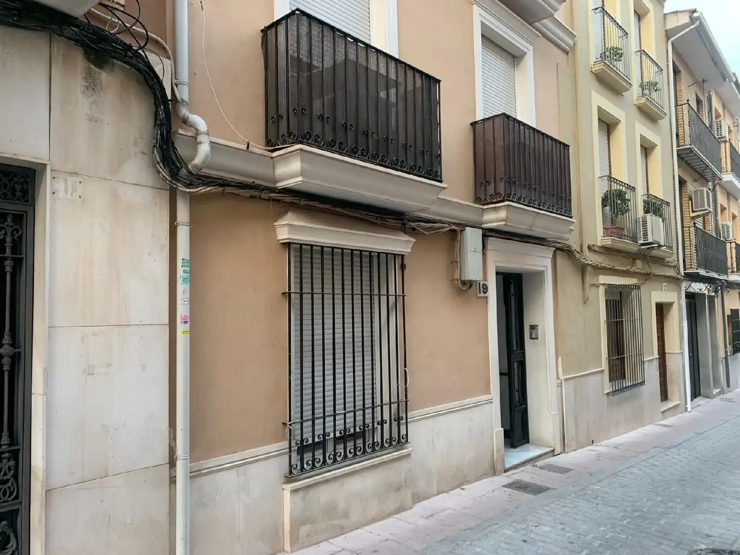 Vista exterior de Piso en venta en Lucena