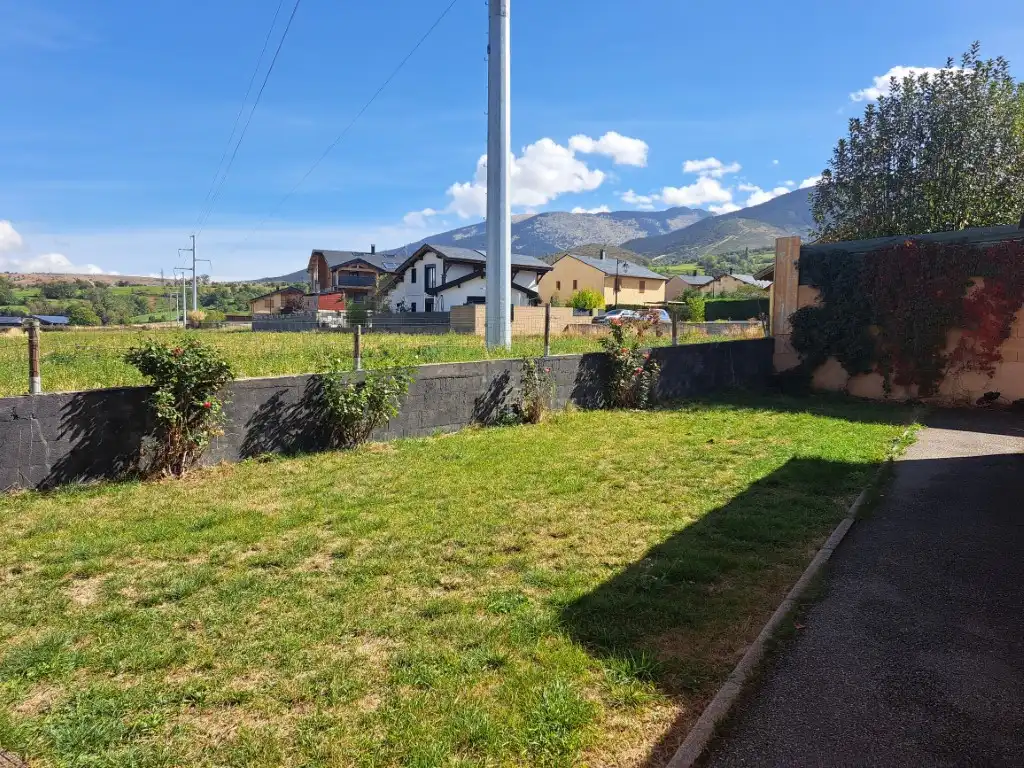 Terraced house with garden to rent in Avinguda del Segre 2, imagen 13