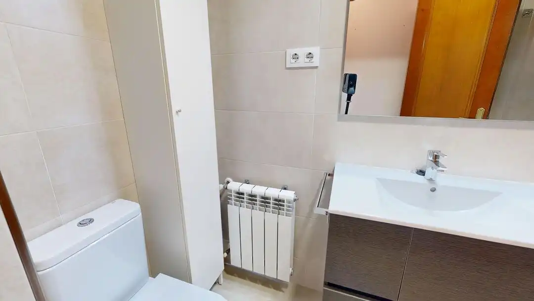 Bathroom of Flat for rent in Madrid  with Heating and Terrace