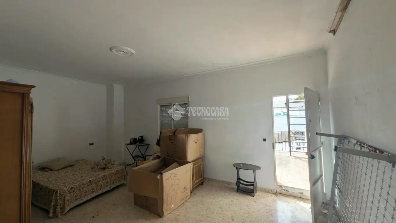 Houses for sale in Marchena  with Terrace