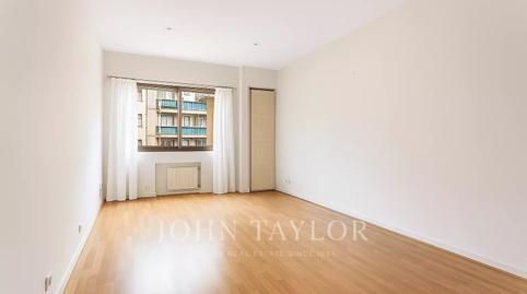 Photo 4 of Flat to rent in Nueva España,  Madrid Capital