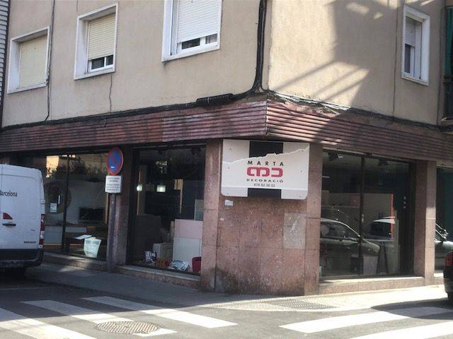 Local comercial en Alquiler en Carrer de Sant Jordi en Col.legis Nous